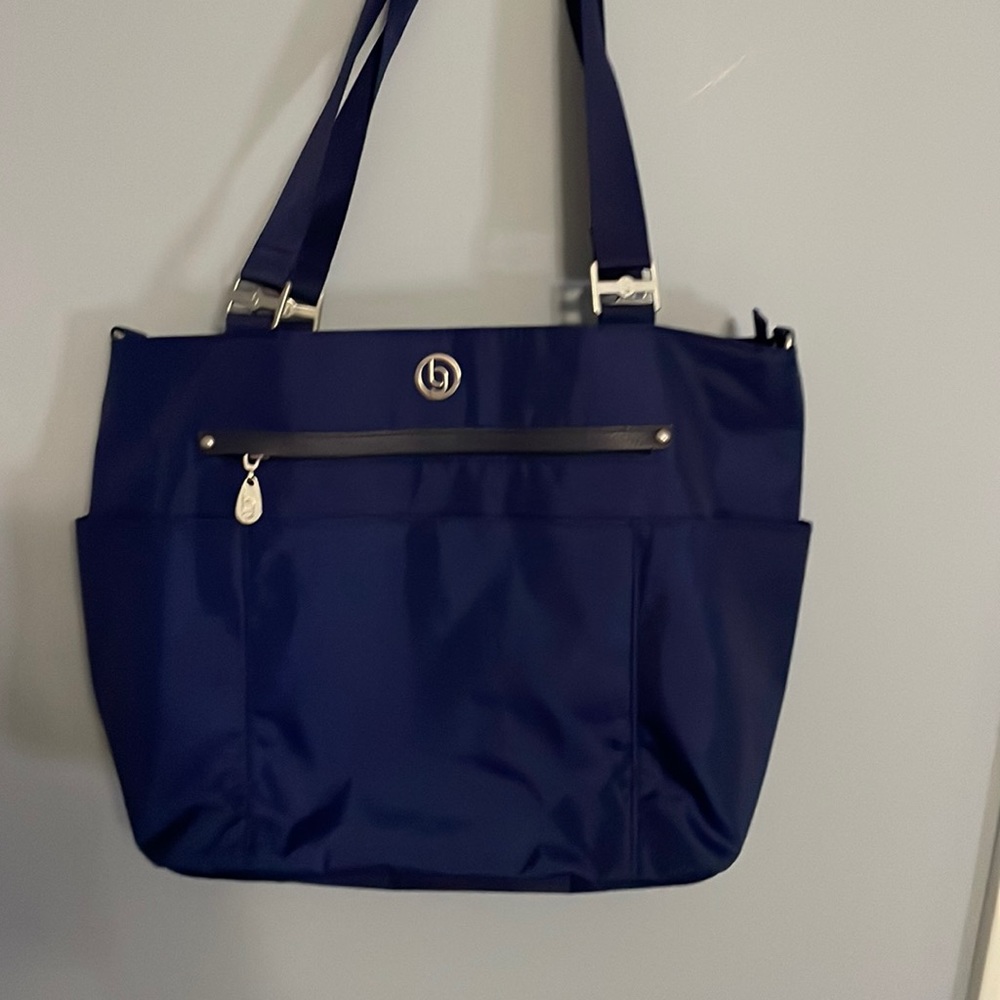 Baggallini travel tote